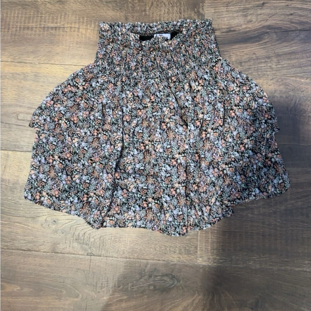 vylette skirt .size small. good condition. not really worn